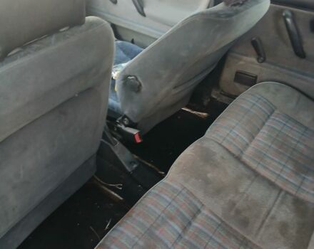 Фиолетовый Фольксваген Гольф, объемом двигателя 1.6 л и пробегом 333 тыс. км за 600 $, фото 7 на Automoto.ua