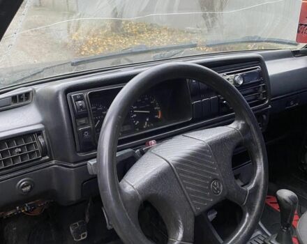 Фиолетовый Фольксваген Гольф, объемом двигателя 1.3 л и пробегом 280 тыс. км за 1050 $, фото 6 на Automoto.ua