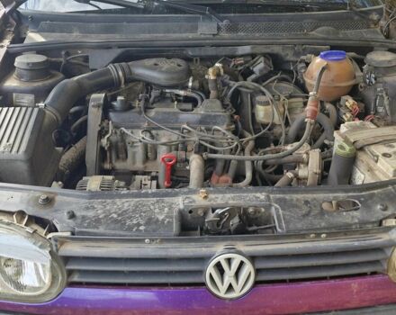 Фиолетовый Фольксваген Гольф, объемом двигателя 1.8 л и пробегом 420 тыс. км за 2458 $, фото 8 на Automoto.ua