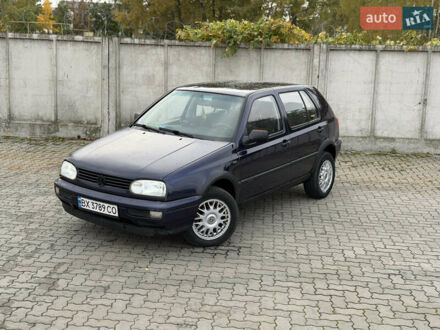 Фиолетовый Фольксваген Гольф, объемом двигателя 1.39 л и пробегом 333 тыс. км за 2300 $, фото 1 на Automoto.ua