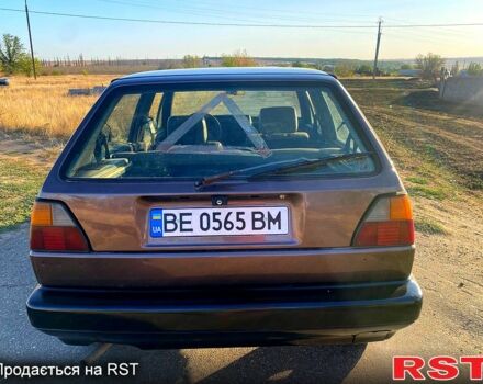 Коричневый Фольксваген Гольф, объемом двигателя 1.6 л и пробегом 200 тыс. км за 1350 $, фото 2 на Automoto.ua