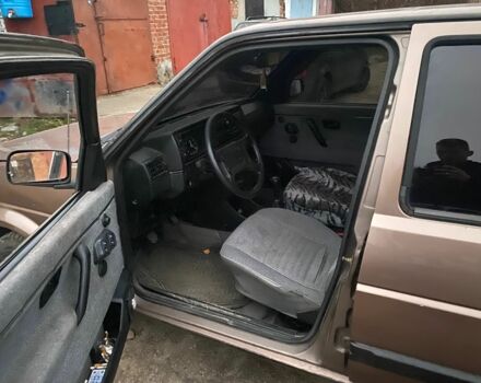 Коричневый Фольксваген Гольф, объемом двигателя 1.6 л и пробегом 3 тыс. км за 900 $, фото 1 на Automoto.ua