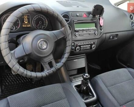 Коричневый Фольксваген Гольф, объемом двигателя 1.6 л и пробегом 228 тыс. км за 8100 $, фото 2 на Automoto.ua