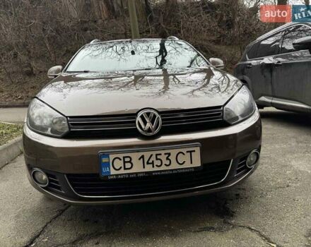 Коричневый Фольксваген Гольф, объемом двигателя 1.6 л и пробегом 244 тыс. км за 8699 $, фото 1 на Automoto.ua