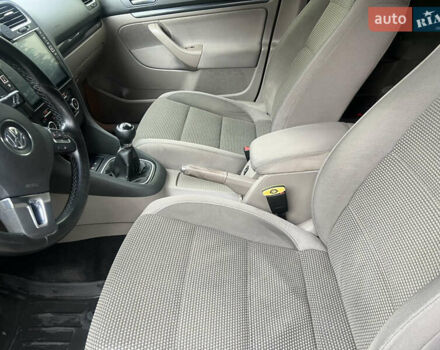 Фольксваген Гольф 2010 в Виннице на Automoto.ua Коричневый Фольксваген Гольф, объемом двигателя 1.39 л и пробегом 285 тыс. км за 5600 $, фото 23 на Automoto.ua