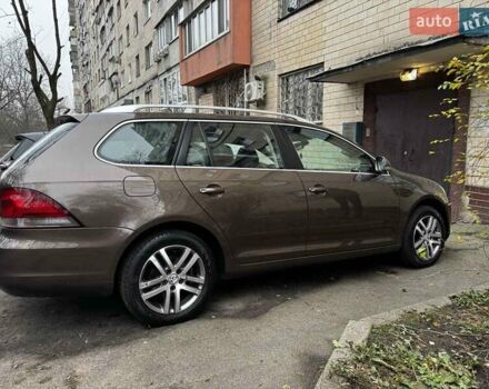 Коричневый Фольксваген Гольф, объемом двигателя 1.6 л и пробегом 244 тыс. км за 8699 $, фото 3 на Automoto.ua