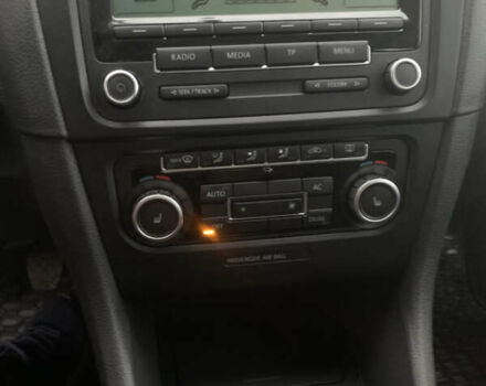 Коричневый Фольксваген Гольф, объемом двигателя 1.6 л и пробегом 235 тыс. км за 10000 $, фото 8 на Automoto.ua