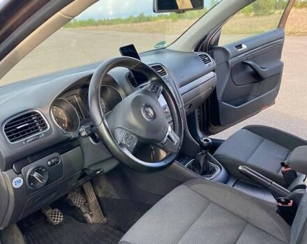 Коричневый Фольксваген Гольф, объемом двигателя 1.2 л и пробегом 205 тыс. км за 8200 $, фото 11 на Automoto.ua