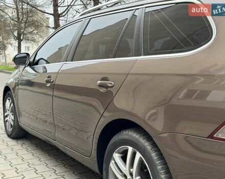 Коричневий Фольксваген Гольф, об'ємом двигуна 1.6 л та пробігом 359 тис. км за 6900 $, фото 5 на Automoto.ua