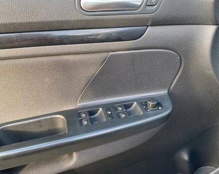 Коричневый Фольксваген Гольф, объемом двигателя 1.2 л и пробегом 205 тыс. км за 8200 $, фото 12 на Automoto.ua