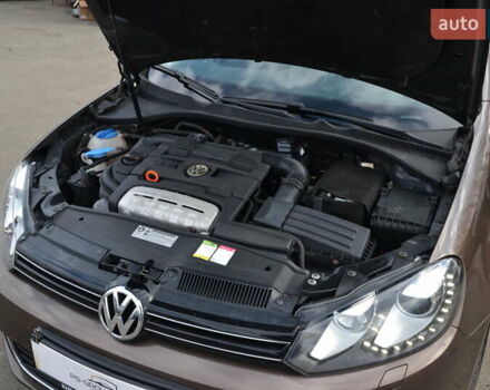 Коричневый Фольксваген Гольф, объемом двигателя 1.2 л и пробегом 181 тыс. км за 7999 $, фото 22 на Automoto.ua