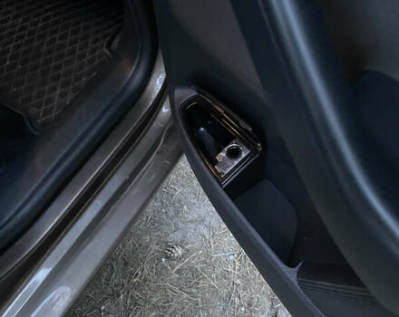 Коричневый Фольксваген Гольф, объемом двигателя 1.6 л и пробегом 313 тыс. км за 7600 $, фото 17 на Automoto.ua