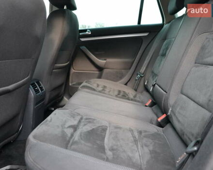 Коричневый Фольксваген Гольф, объемом двигателя 1.2 л и пробегом 181 тыс. км за 7999 $, фото 16 на Automoto.ua