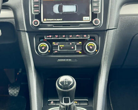 Коричневий Фольксваген Гольф, об'ємом двигуна 1.6 л та пробігом 229 тис. км за 9750 $, фото 18 на Automoto.ua