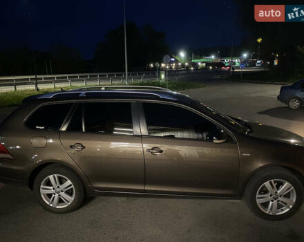 Коричневый Фольксваген Гольф, объемом двигателя 1.6 л и пробегом 313 тыс. км за 7600 $, фото 10 на Automoto.ua