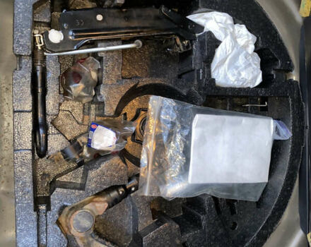 Коричневый Фольксваген Гольф, объемом двигателя 1.6 л и пробегом 313 тыс. км за 7600 $, фото 20 на Automoto.ua