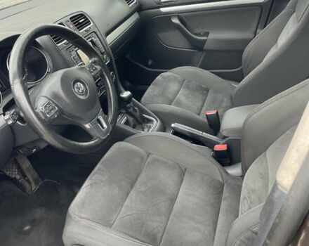 Коричневый Фольксваген Гольф, объемом двигателя 1.6 л и пробегом 241 тыс. км за 9390 $, фото 23 на Automoto.ua