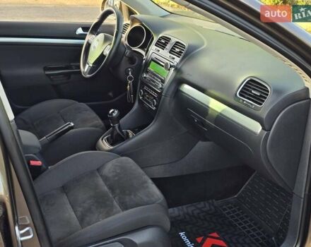 Фольксваген Гольф 2012 у Хмельницькому на Automoto.ua Коричневий Фольксваген Гольф, об'ємом двигуна 1.39 л та пробігом 241 тис. км за 6799 $, фото 49 на Automoto.ua