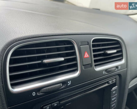 Коричневый Фольксваген Гольф, объемом двигателя 1.6 л и пробегом 241 тыс. км за 9390 $, фото 49 на Automoto.ua