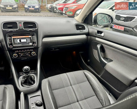 Коричневий Фольксваген Гольф, об'ємом двигуна 1.6 л та пробігом 229 тис. км за 9750 $, фото 16 на Automoto.ua