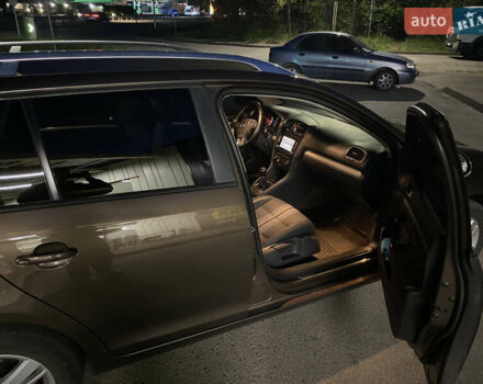 Коричневый Фольксваген Гольф, объемом двигателя 1.6 л и пробегом 313 тыс. км за 7600 $, фото 4 на Automoto.ua