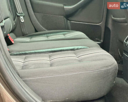 Коричневий Фольксваген Гольф, об'ємом двигуна 1.6 л та пробігом 229 тис. км за 9750 $, фото 13 на Automoto.ua