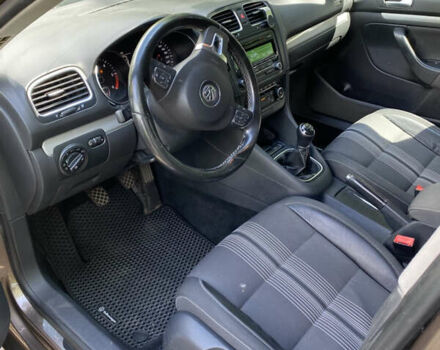 Коричневый Фольксваген Гольф, объемом двигателя 1.6 л и пробегом 200 тыс. км за 8555 $, фото 9 на Automoto.ua