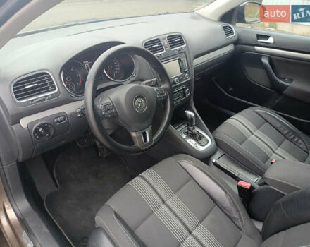 Коричневий Фольксваген Гольф, об'ємом двигуна 2 л та пробігом 233 тис. км за 11750 $, фото 8 на Automoto.ua