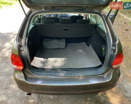 Коричневый Фольксваген Гольф, объемом двигателя 1.6 л и пробегом 200 тыс. км за 8555 $, фото 13 на Automoto.ua