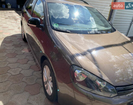 Коричневый Фольксваген Гольф, объемом двигателя 1.6 л и пробегом 200 тыс. км за 8555 $, фото 46 на Automoto.ua