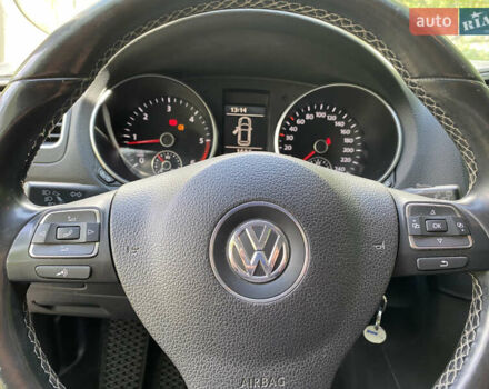 Коричневый Фольксваген Гольф, объемом двигателя 1.6 л и пробегом 200 тыс. км за 8555 $, фото 12 на Automoto.ua
