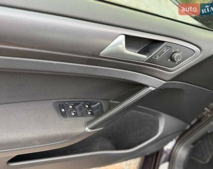 Коричневий Фольксваген Гольф, об'ємом двигуна 1.6 л та пробігом 201 тис. км за 11890 $, фото 55 на Automoto.ua