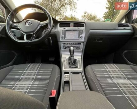 Коричневий Фольксваген Гольф, об'ємом двигуна 1.6 л та пробігом 201 тис. км за 11890 $, фото 48 на Automoto.ua