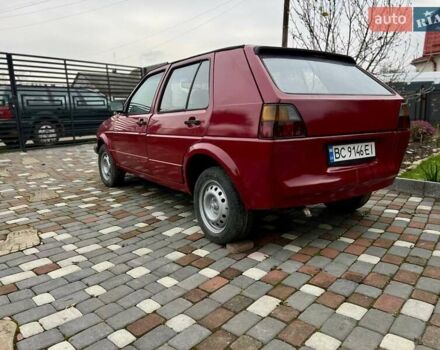 Красный Фольксваген Гольф, объемом двигателя 1.6 л и пробегом 32 тыс. км за 850 $, фото 2 на Automoto.ua