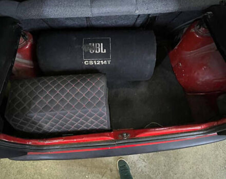 Червоний Фольксваген Гольф, об'ємом двигуна 1.6 л та пробігом 357 тис. км за 2800 $, фото 32 на Automoto.ua