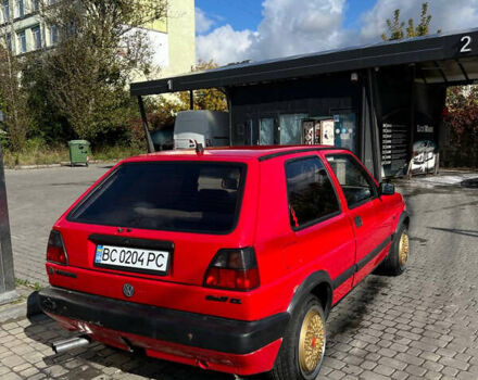 Червоний Фольксваген Гольф, об'ємом двигуна 1.6 л та пробігом 357 тис. км за 2800 $, фото 3 на Automoto.ua