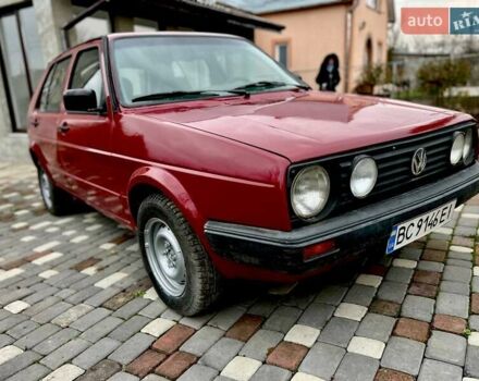 Красный Фольксваген Гольф, объемом двигателя 1.6 л и пробегом 32 тыс. км за 850 $, фото 1 на Automoto.ua