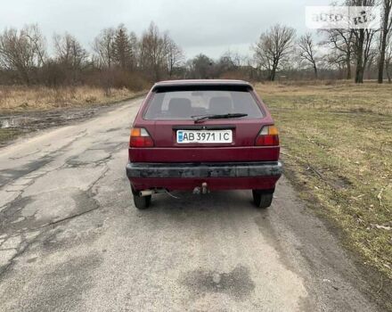 Червоний Фольксваген Гольф, об'ємом двигуна 1.59 л та пробігом 300 тис. км за 1900 $, фото 1 на Automoto.ua