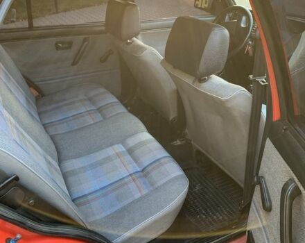 Червоний Фольксваген Гольф, об'ємом двигуна 1.8 л та пробігом 106 тис. км за 3000 $, фото 6 на Automoto.ua