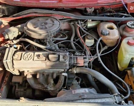 Красный Фольксваген Гольф, объемом двигателя 1.27 л и пробегом 436 тыс. км за 1100 $, фото 5 на Automoto.ua