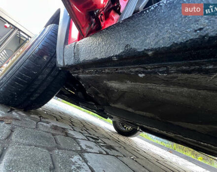 Червоний Фольксваген Гольф, об'ємом двигуна 1.6 л та пробігом 357 тис. км за 2800 $, фото 23 на Automoto.ua