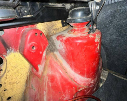 Червоний Фольксваген Гольф, об'ємом двигуна 1.6 л та пробігом 357 тис. км за 2800 $, фото 30 на Automoto.ua