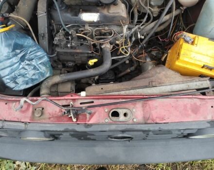 Красный Фольксваген Гольф, объемом двигателя 0 л и пробегом 400 тыс. км за 500 $, фото 6 на Automoto.ua