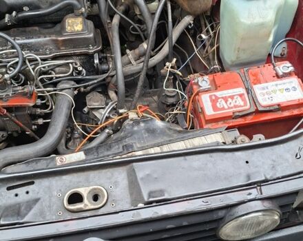 Червоний Фольксваген Гольф, об'ємом двигуна 0 л та пробігом 350 тис. км за 700 $, фото 3 на Automoto.ua