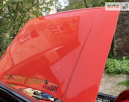 Красный Фольксваген Гольф, объемом двигателя 1.3 л и пробегом 291 тыс. км за 1650 $, фото 11 на Automoto.ua
