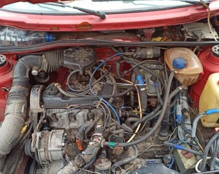 Фольксваген Гольф 1987 у Хмельнике на Automoto.ua Червоний Фольксваген Гольф, об'ємом двигуна 1 л та пробігом 300 тис. км за 1150 $, фото 2 на Automoto.ua