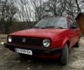 Красный Фольксваген Гольф, объемом двигателя 1.6 л и пробегом 300 тыс. км за 1600 $, фото 1 на Automoto.ua
