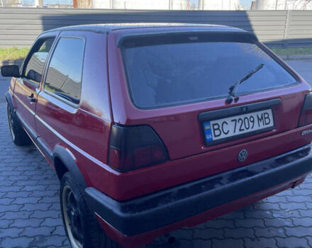 Красный Фольксваген Гольф, объемом двигателя 1.3 л и пробегом 450 тыс. км за 2000 $, фото 2 на Automoto.ua