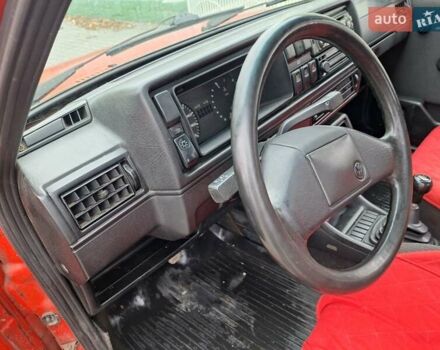 Червоний Фольксваген Гольф, об'ємом двигуна 1.6 л та пробігом 111 тис. км за 1100 $, фото 27 на Automoto.ua