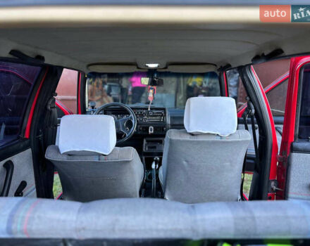 Красный Фольксваген Гольф, объемом двигателя 1.6 л и пробегом 352 тыс. км за 1999 $, фото 18 на Automoto.ua